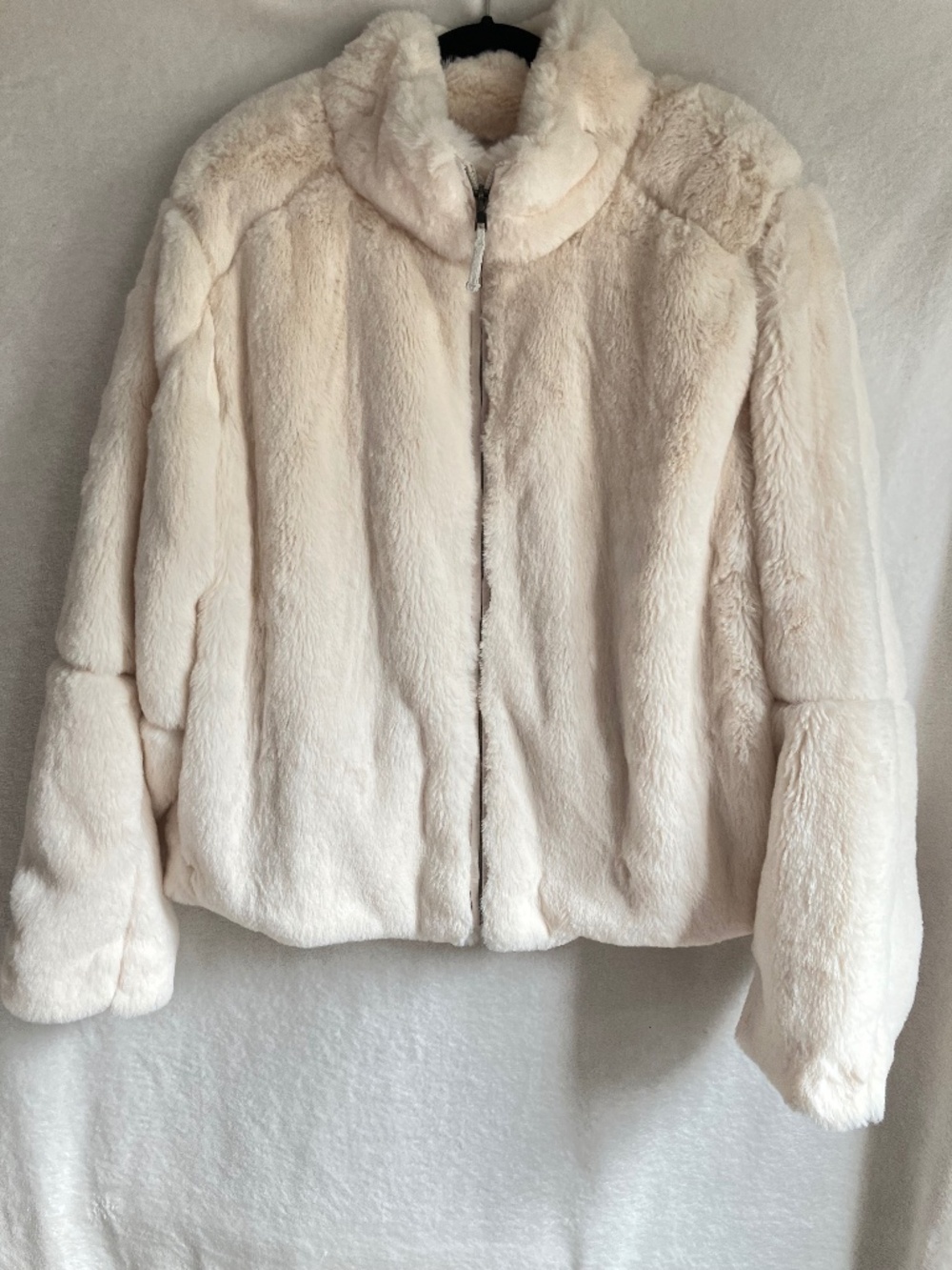 Patagonia Lunar Frost Fleece Jacket Cream Teddy Faux Fur Full Zip Women’s XL NWT